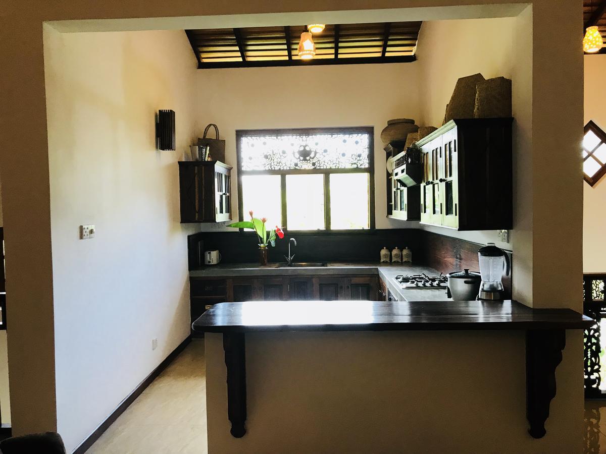 Neli guests house Hotel Unawatuna Buitenkant foto
